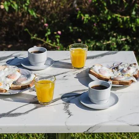 Dallas Aparthotel Svoronata