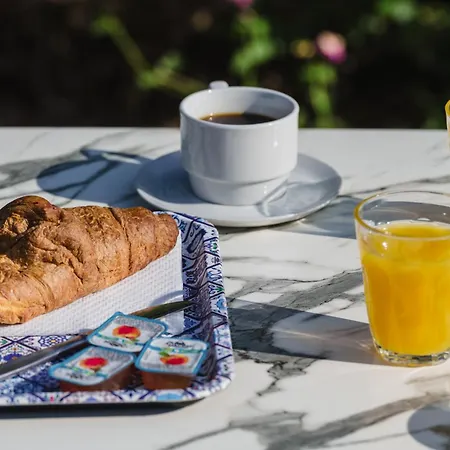 Dallas Aparthotel 2*