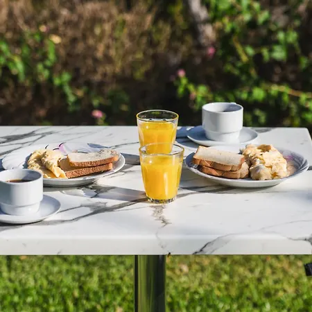 Aparthotel Dallas Svoronata