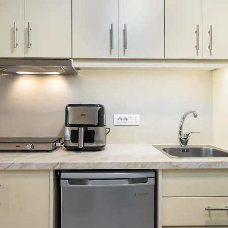 Dallas Aparthotel 2*