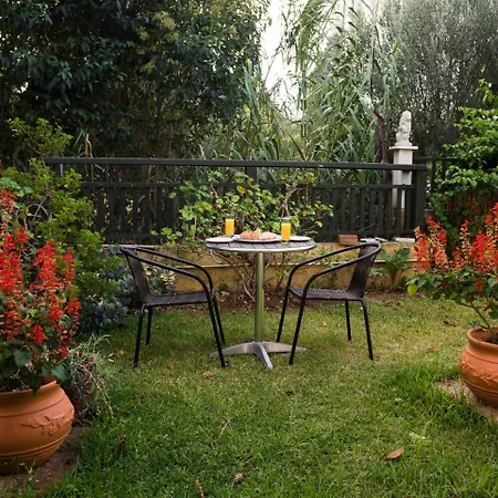 Dallas Aparthotel 2*